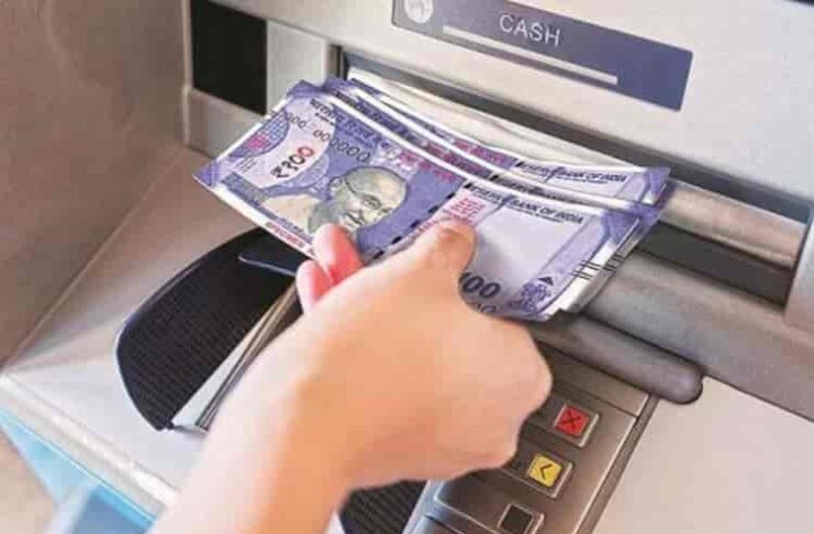 Withdrawal-of-Rs-5000-or-more-from-ATM-may-be-charged-extra