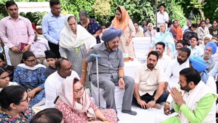 ADGP Suicide Case: सीएम सैनी के गले की फांस बना आईपीएस आत्महत्या प्रकरण, डीजीपी पर कार्रवाई से कतरा रही सरकार