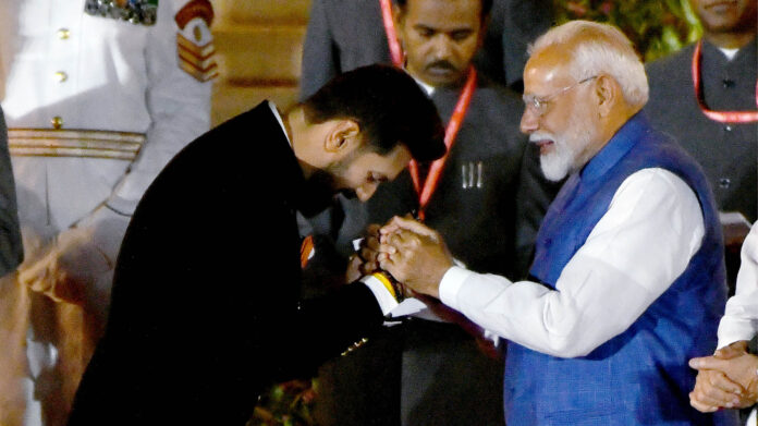 Bihar Election: 'मोदी के हनुमान' को मनाने दिल्ली गए चुनावी प्रभारी धर्मेंद्र प्रधान, जानिए कहां फंस रहा पेंच