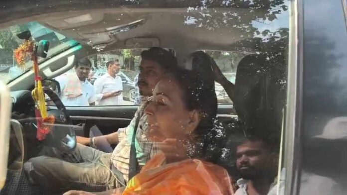 Bihar News: मुन्ना शुक्ला की बेटी शिवानी शुक्ला को मिला राजद का टिकट, हाजीपुर में नामांकन के लिए रवाना