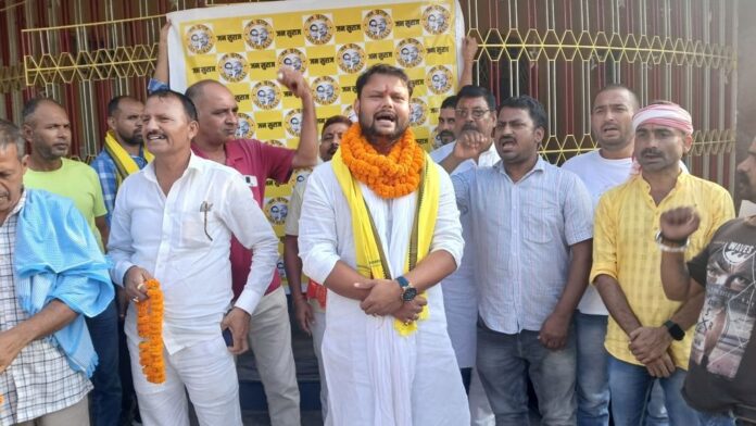 Bihar News: संदेश विधानसभा से राजीव रंजन सिंह बने जन सुराज के उम्मीदवार, बोले- जनता मेरे साथ है
