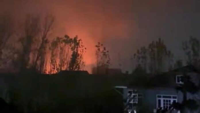 Srinagar Blast: नौगाम पुलिस थाने के अंदर भीषण धमाका, छह की मौत और 27 घायल, सामने आया भयानक... Video