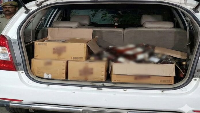 Delhi: आप नेता की गाड़ी से लाई जा रही थी अवैध शराब, बरामद हुई रॉयल स्टैग की खेप; MCD चुनाव से जुड़ रहा मामला