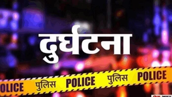 Noida: श्रद्धालुओं से भरा वाहन रेलिंग से टकराकर पलटा, पुल से नीचे गिरकर दो लोगों की मौत; हादसे में 16 घायल