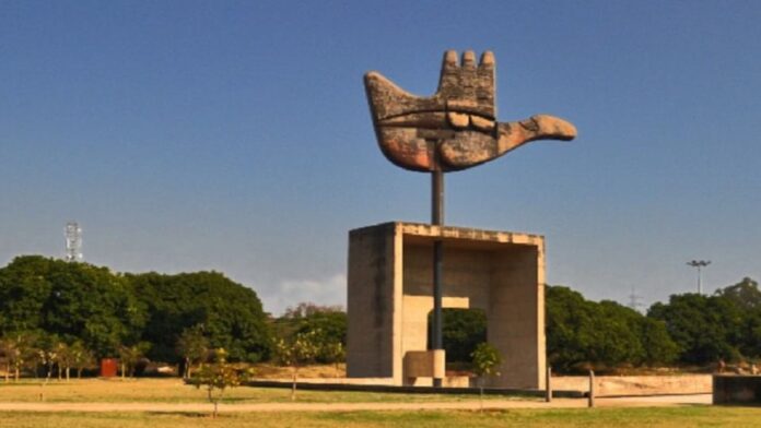 Punjab: केंद्र की चंडीगढ़ को अनुच्छेद-240 के तहत लाने की तैयारी, पंजाब के सियासी दलों में मचा घमासान