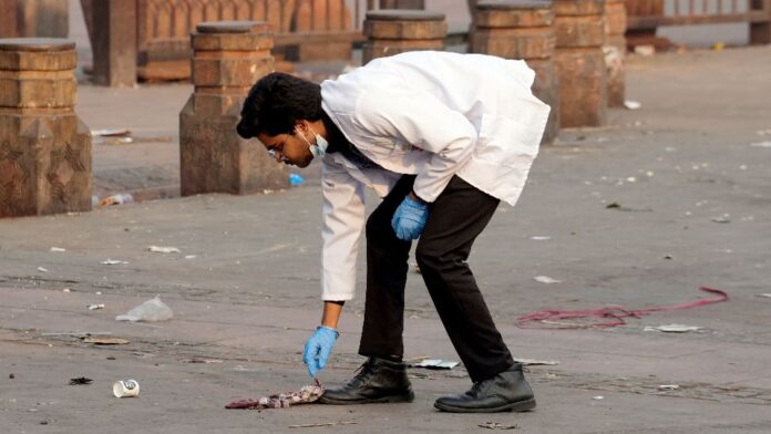 परत दर परत आतंकी नेटवर्क की जड़ तक पहुंची पुलिस: पोस्टरों से खुला मोहरों का राज; मौलवी ने पहुंचाया मुजम्मिल तक