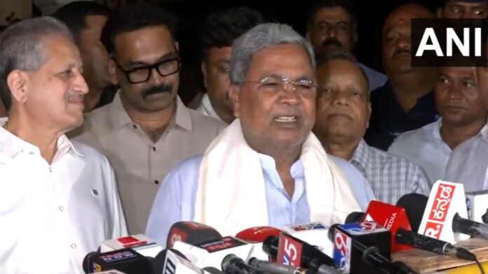 कर्नाटक सत्ता संघर्ष: 'हाईकमान जो कहेगा, हम सभी मानेंगे..', नेतृत्व परिवर्तन पर CM सिद्धारमैया की दो टूक