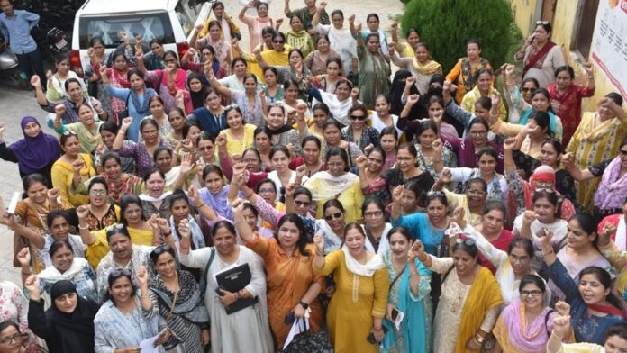 टीईटी की अनिवार्यता: अनिवार्य होने के आदेश में संशोधन करे सरकार, 22 राज्यों के संगठनों ने भरी हुंकार; दी चेतावनी