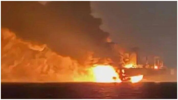 Drone Attack: काला सागर में रूसी टैंकरों पर हुआ ड्रोन हमला, शैडो फ्लीट का थे हिस्सा; यूक्रेनी अधिकारी का दावा