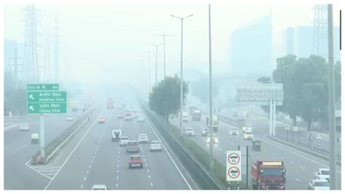 दिल्ली-NCR में सांसों पर संकट: सिंगापुर के उच्चायोग ने जारी की एडवाइजरी, अपने नागरिकों से कहा- घर के अंदर रहें