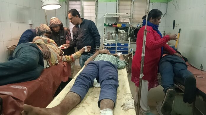 Bihar Accident: हाजीपुर-मुजफ्फरपुर एनएच-22 पर सड़क हादसा, बाइक-टेंपो की टक्कर में पांच लोग हुए घायल