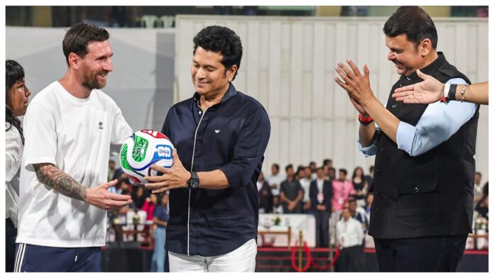 Messi in Mumbai : मुंबई में दिखा मेसी का क्रेज, वानखेड़े स्टेडियम में हुआ भव्य कार्यक्रम; सचिन भी रहे मौजूद