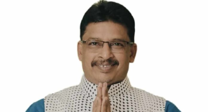 Bihar Politics: RJD नेता ने बिहार चुनाव की गड़बड़ियों पर सरकार को घेरा, बैलेट पेपर से चुनाव की मांग