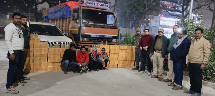 Bihar Crime: नए साल पर शराब तस्करों की साजिश नाकाम, 10 लाख की शराब जब्त, चार गिरफ्तार; पुलिस की कार्रवाई