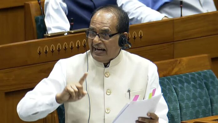 Shivraj Singh Chouhan: लोकसभा से 'वीबी-जी-राम-जी' विधेयक पारित, कृषि मंत्री बोले- बापू का अपमान कर रहा विपक्ष