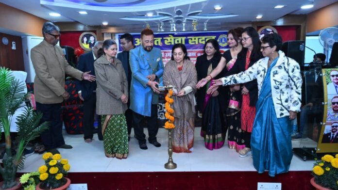 Bihar : अक्षत सेवा सदन के स्थापना दिवस पर उमड़ा जनसैलाब, महिलाओं के स्वास्थ्य के लिए समर्पित रहा मेगा कैंप